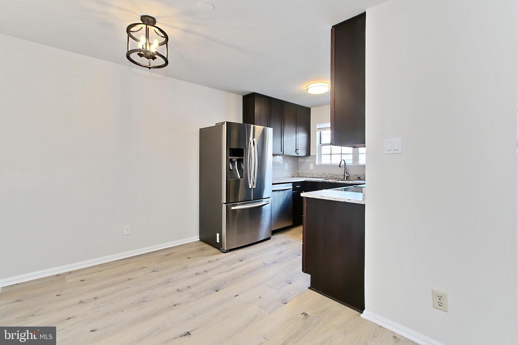 1114 HUNTMASTER TERRACE NE 301