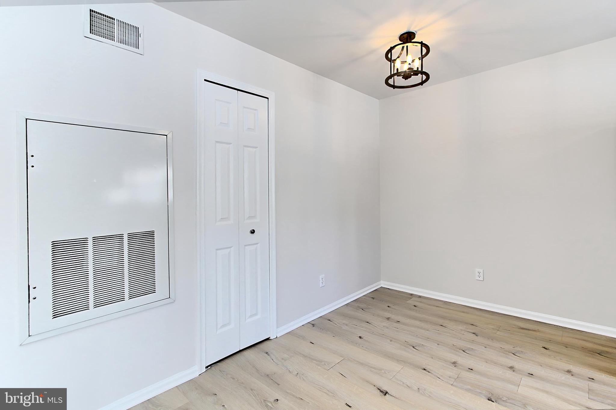 1114 HUNTMASTER TERRACE NE 301