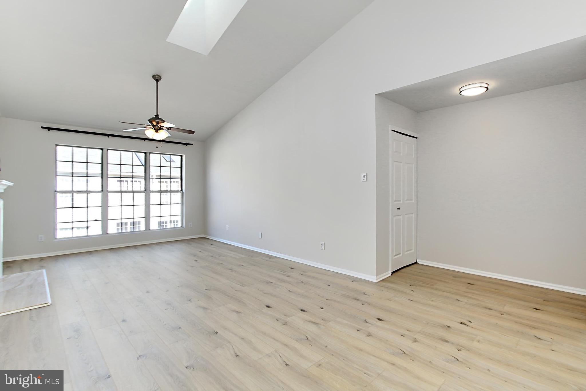 1114 HUNTMASTER TERRACE NE 301