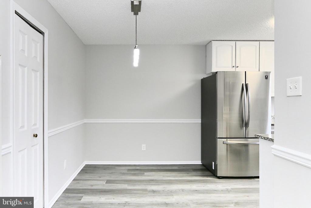 1106 HUNTMASTER TERRACE NE 301