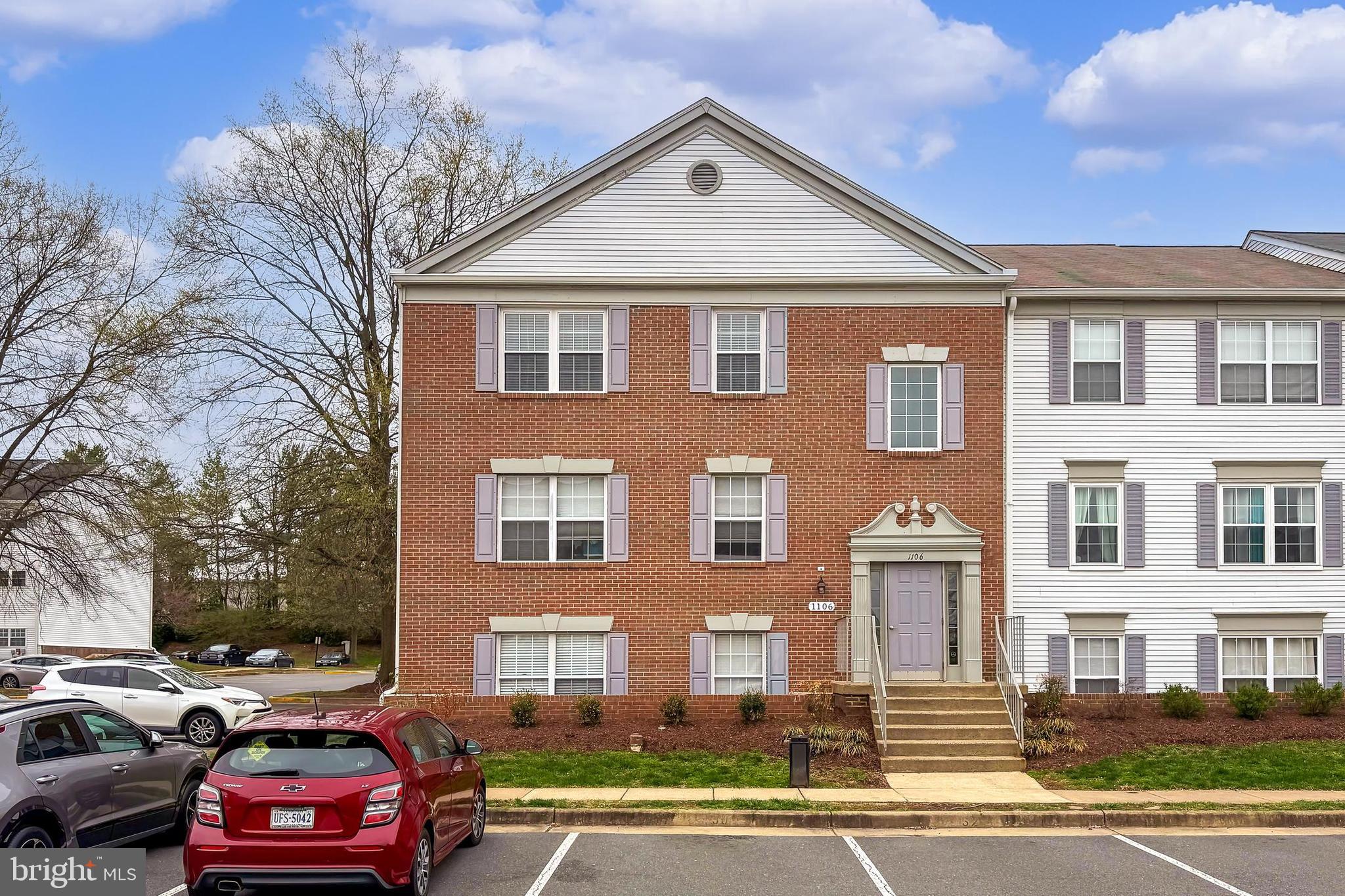 1106 HUNTMASTER TERRACE NE 301