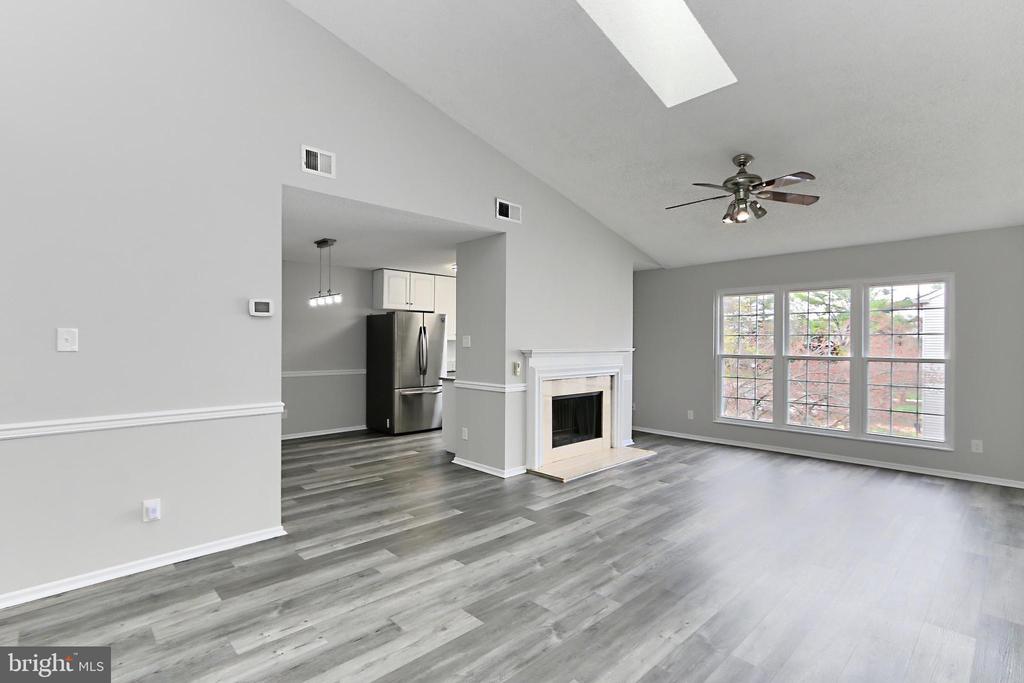 1106 HUNTMASTER TERRACE NE 301