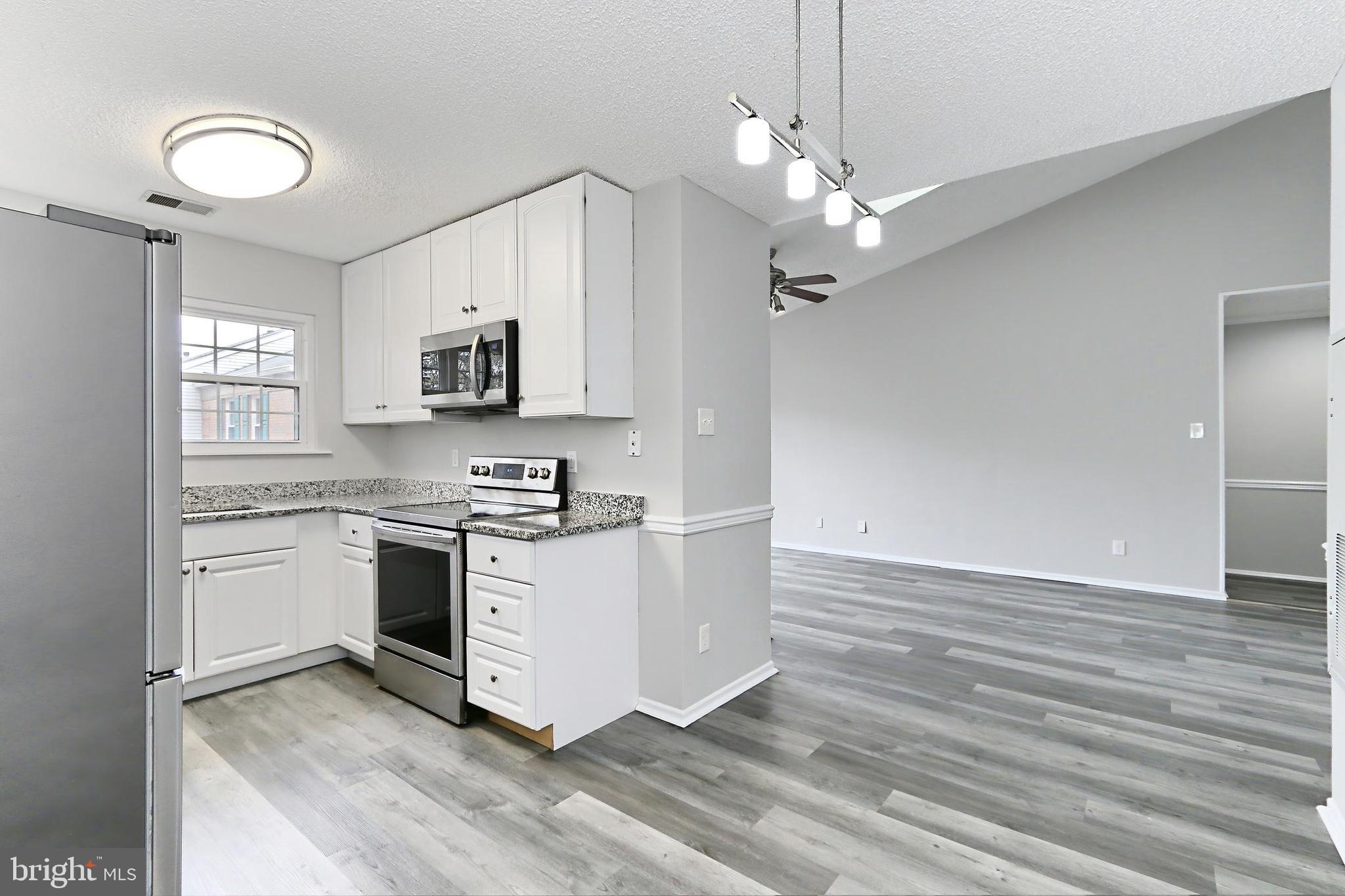 1106 HUNTMASTER TERRACE NE 301