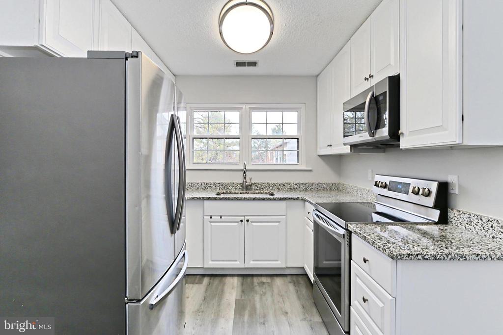 1106 HUNTMASTER TERRACE NE 301