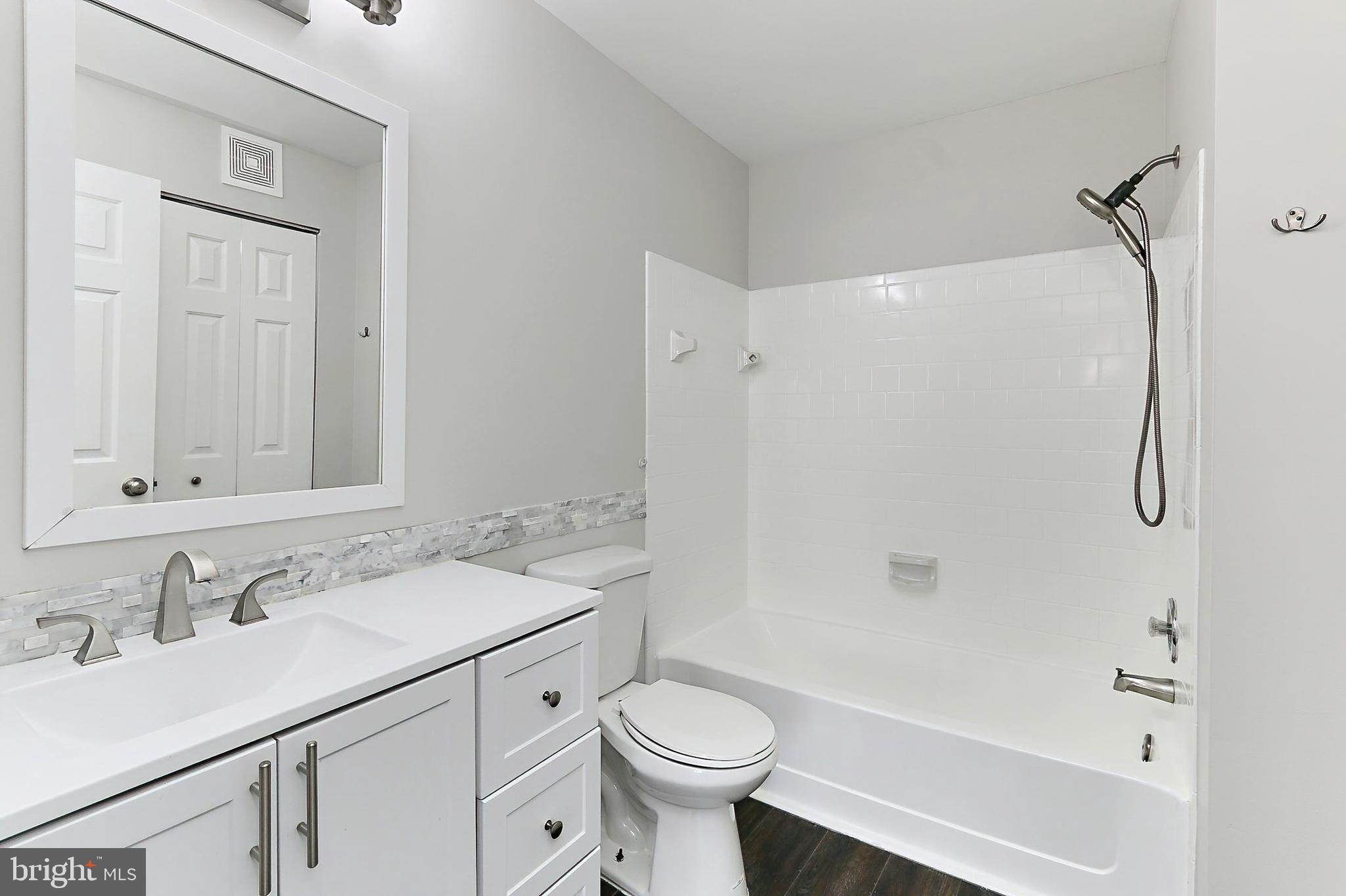 129 FORT EVANS ROAD SE A