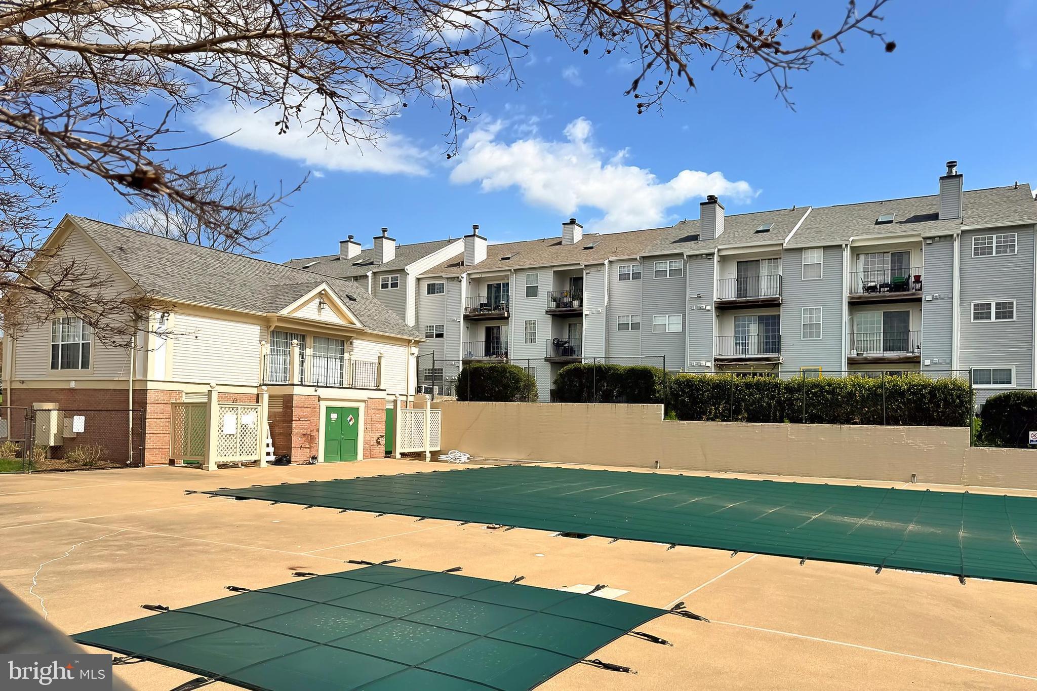 129 FORT EVANS ROAD SE A