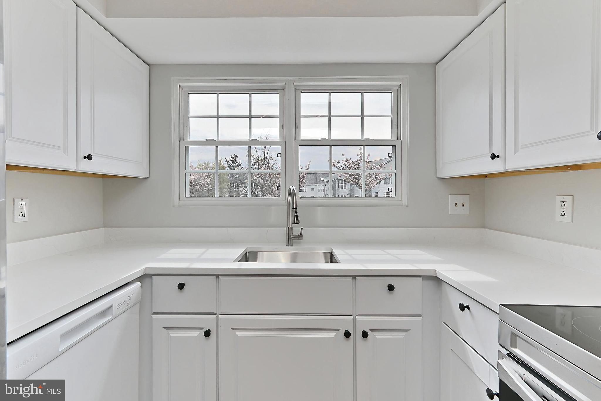 129 FORT EVANS ROAD SE A