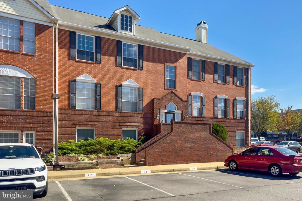 674 GATEWAY DRIVE SE 709