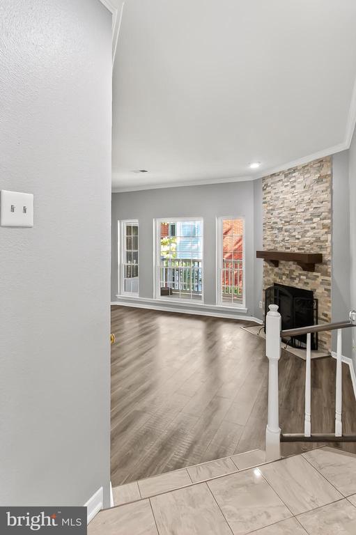 674 GATEWAY DRIVE SE 709