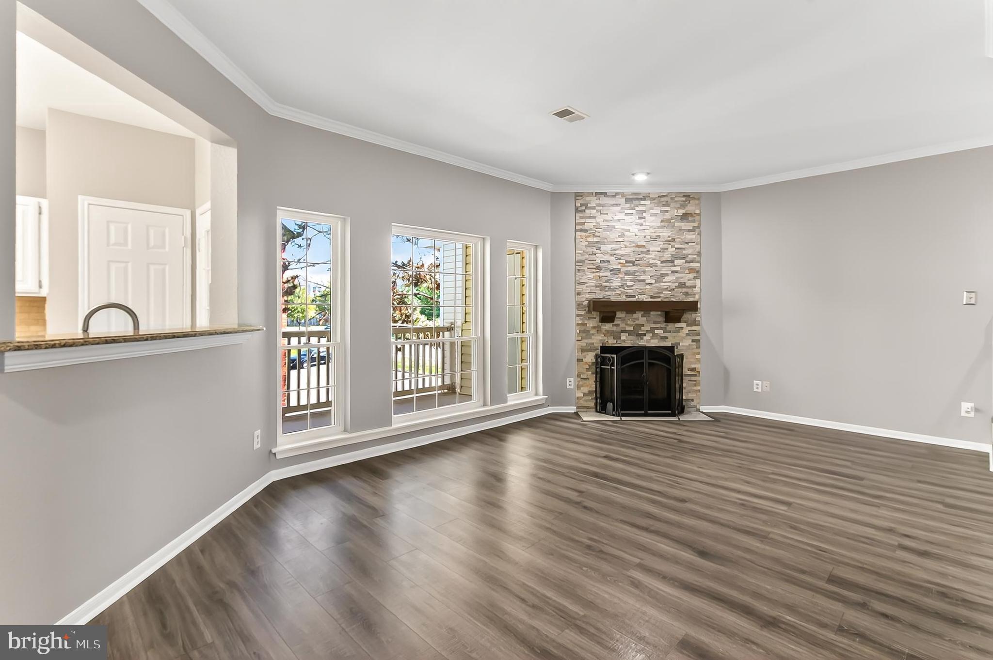 674 GATEWAY DRIVE SE 709