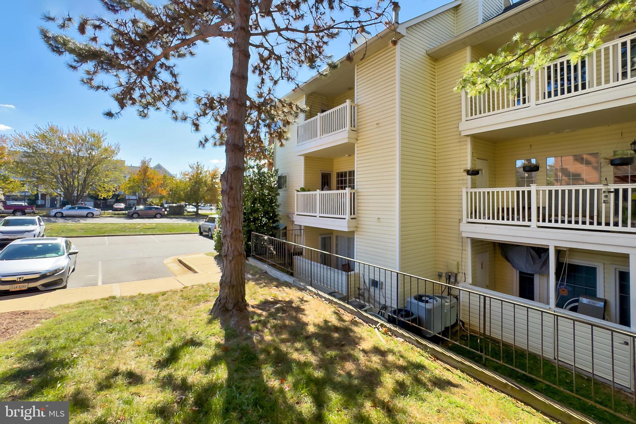 674 GATEWAY DRIVE SE 709