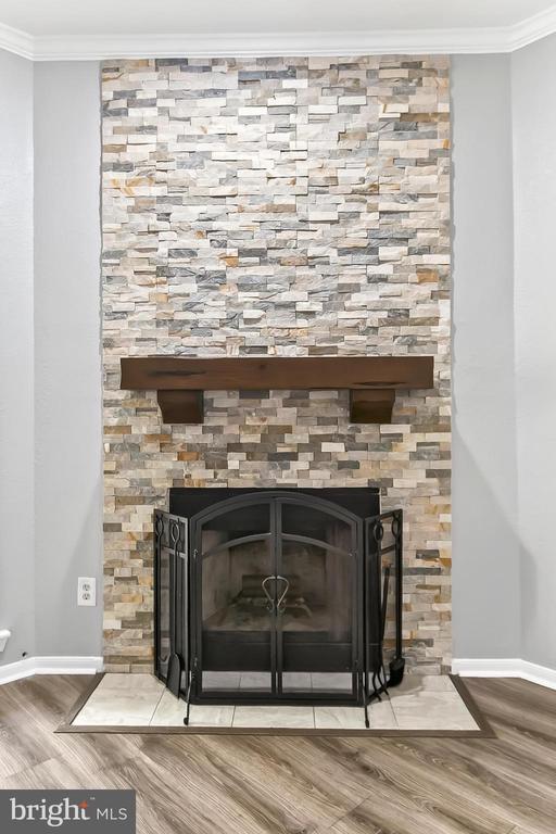 674 GATEWAY DRIVE SE 709
