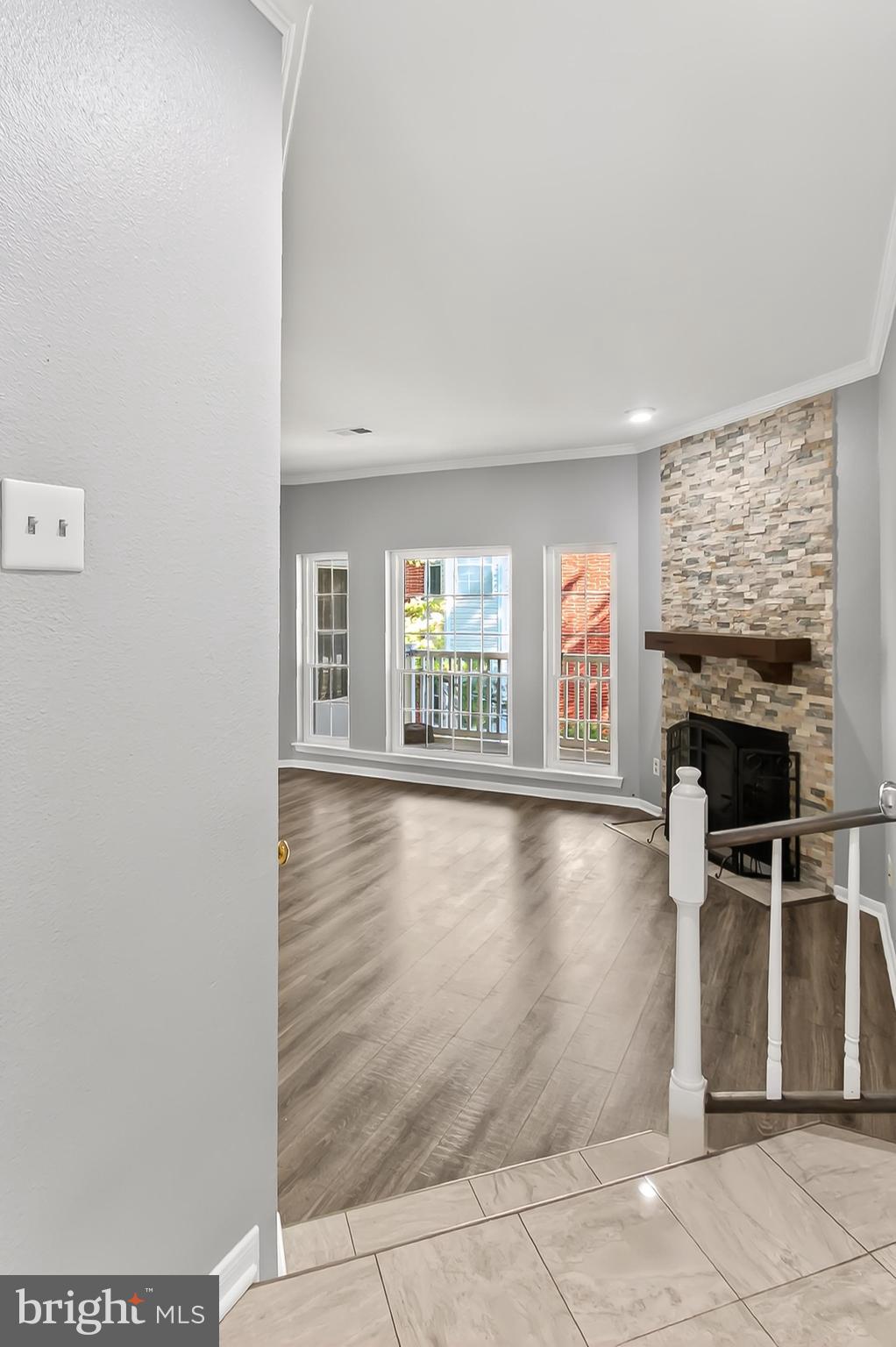 674 GATEWAY DRIVE SE 709