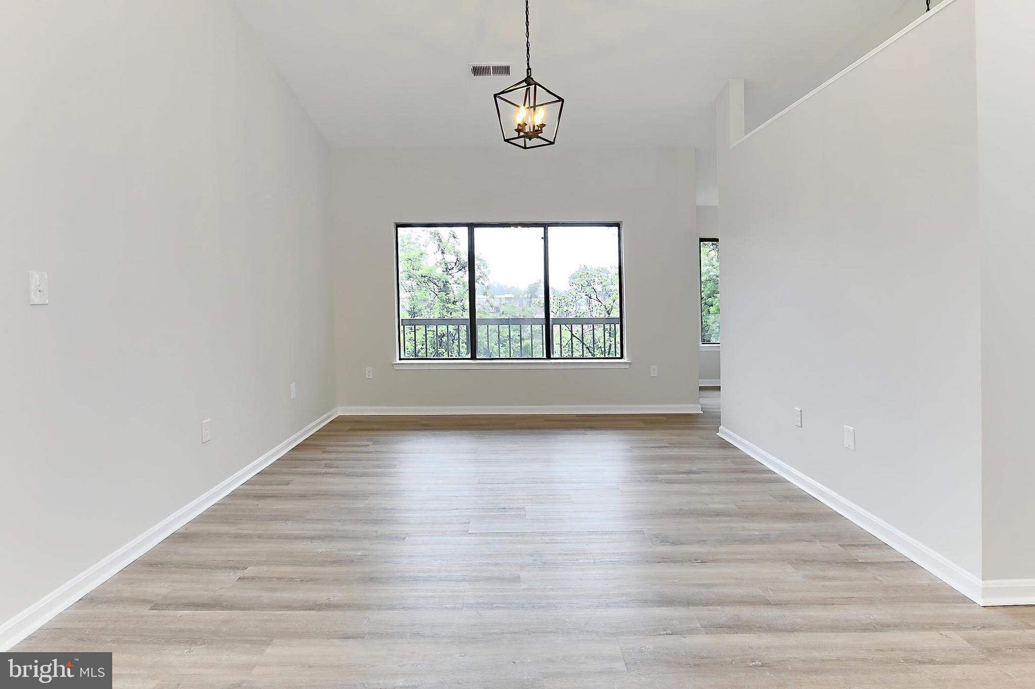 9552 Cannoneer Ct, #403