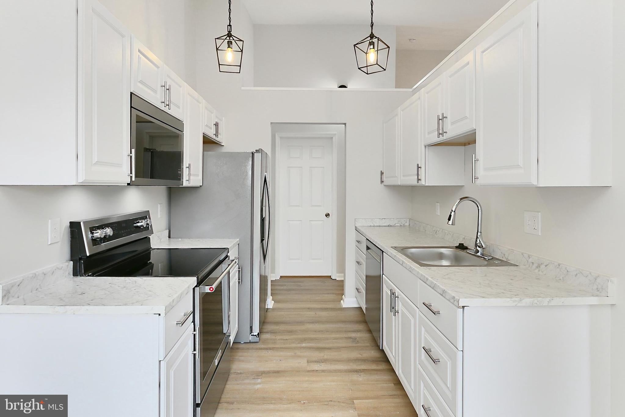 9552 Cannoneer Ct, #403