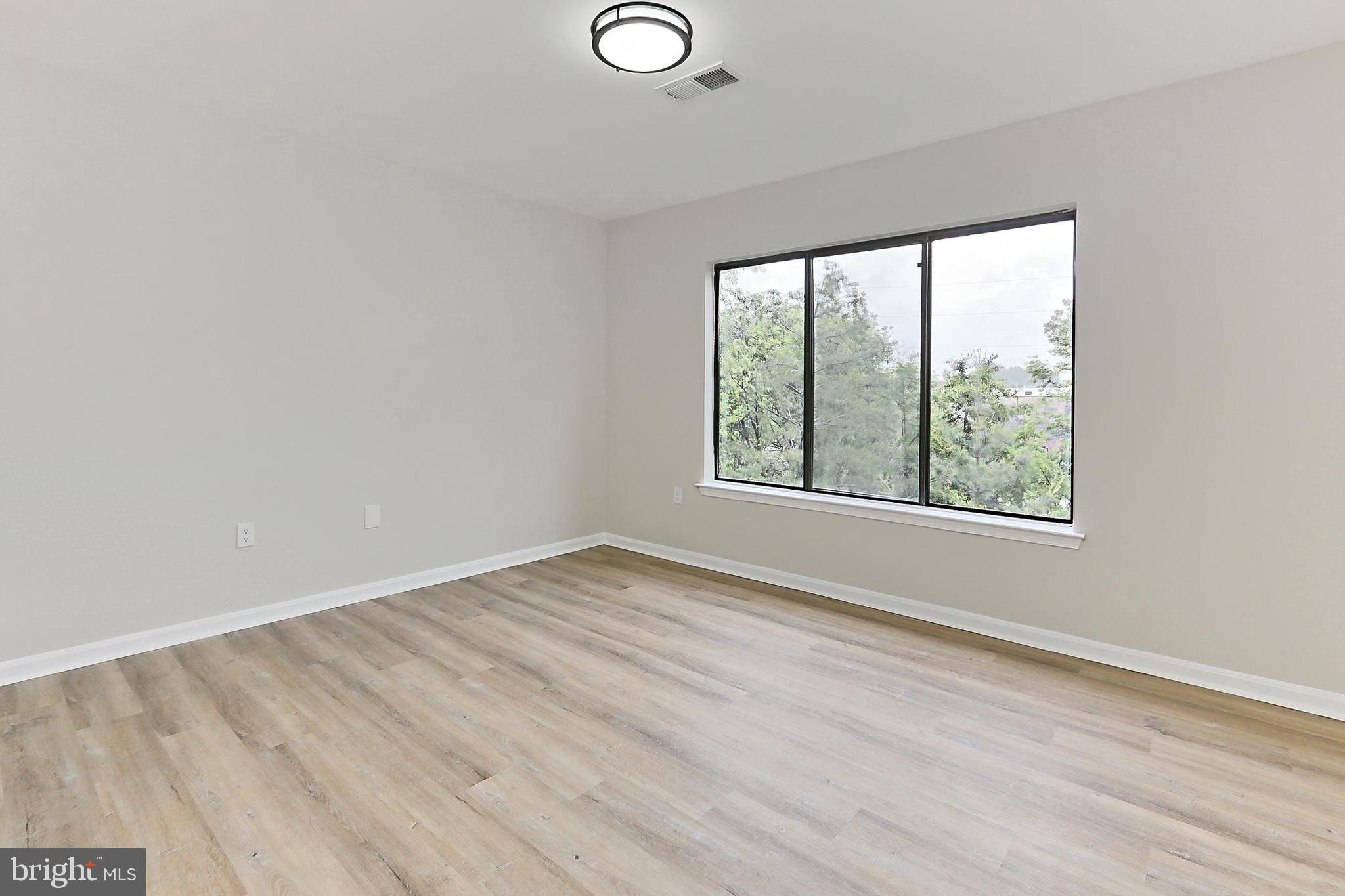 9552 Cannoneer Ct, #403