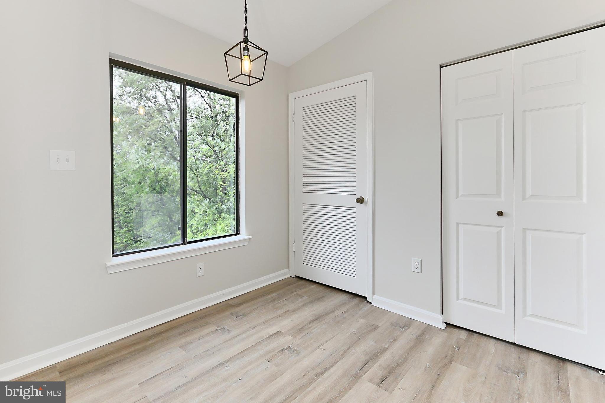 9552 Cannoneer Ct, #403