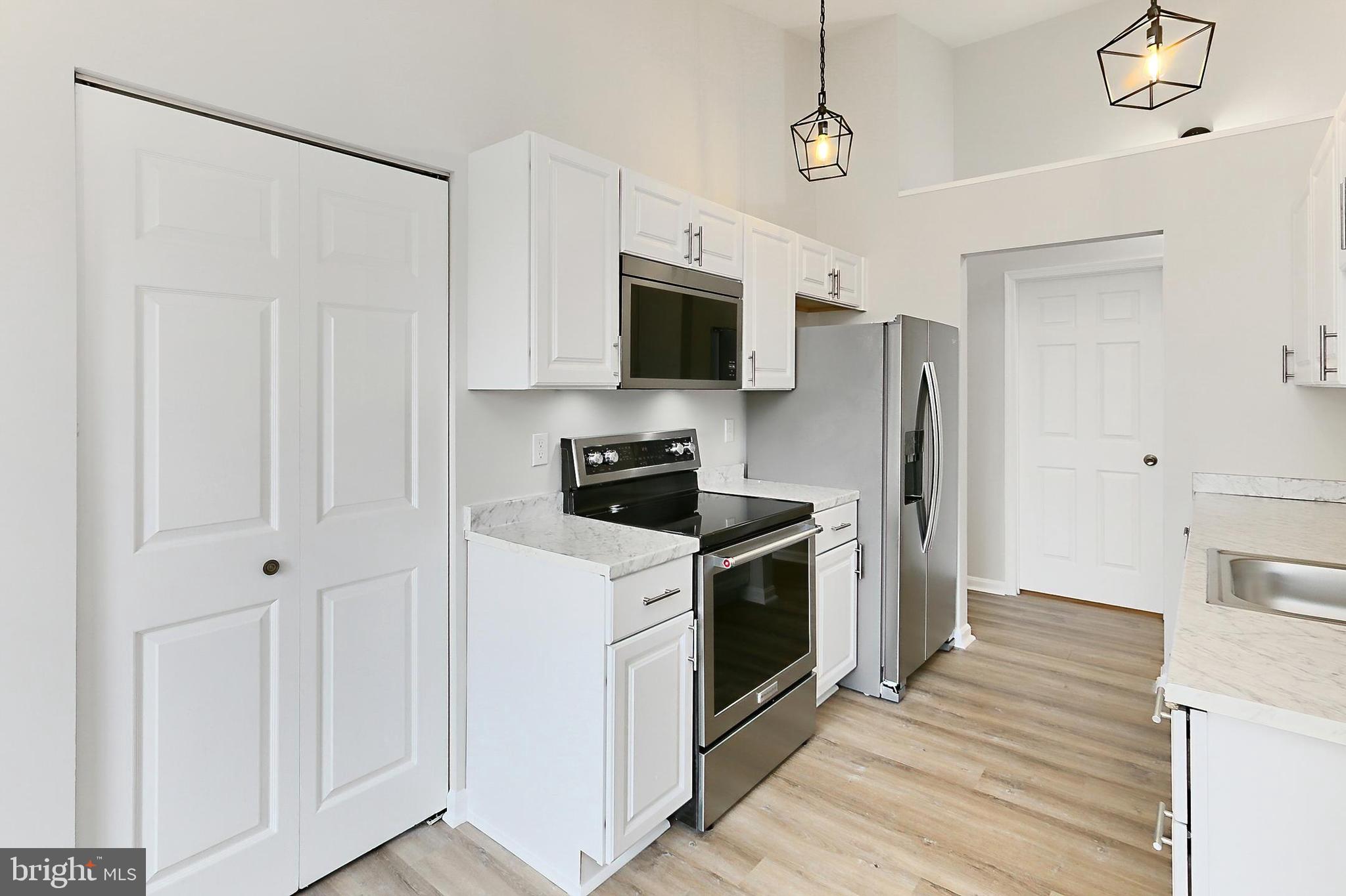 9552 Cannoneer Ct, #403