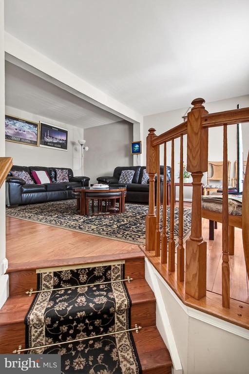 8602 WALCOTT COURT