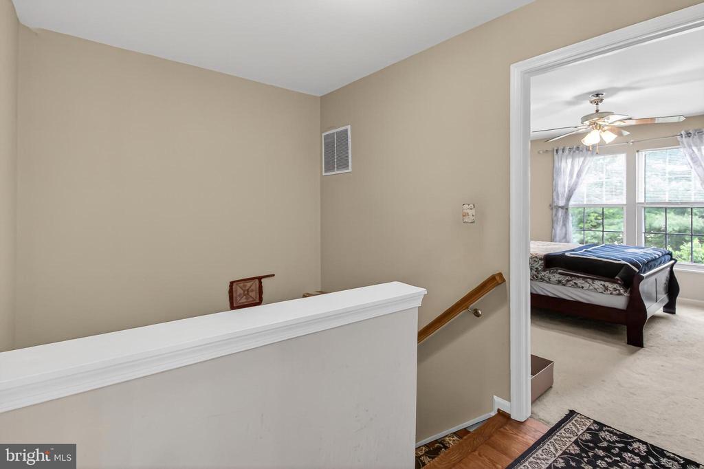 8602 WALCOTT COURT