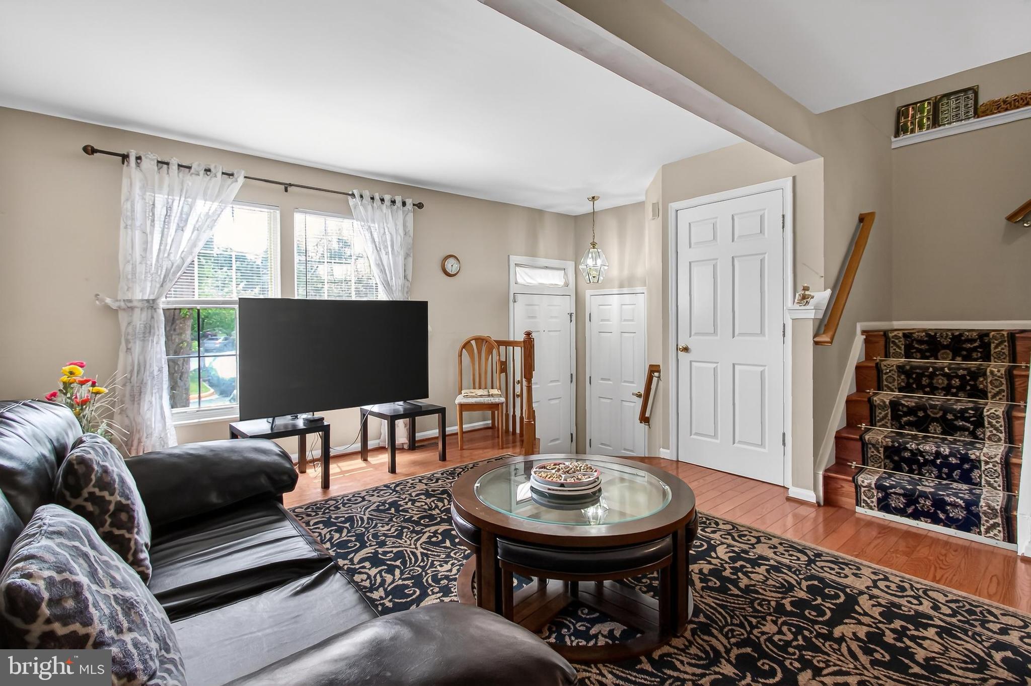 8602 WALCOTT COURT