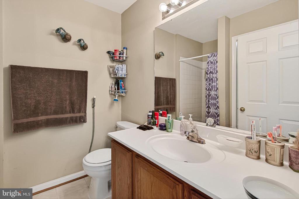 8602 WALCOTT COURT