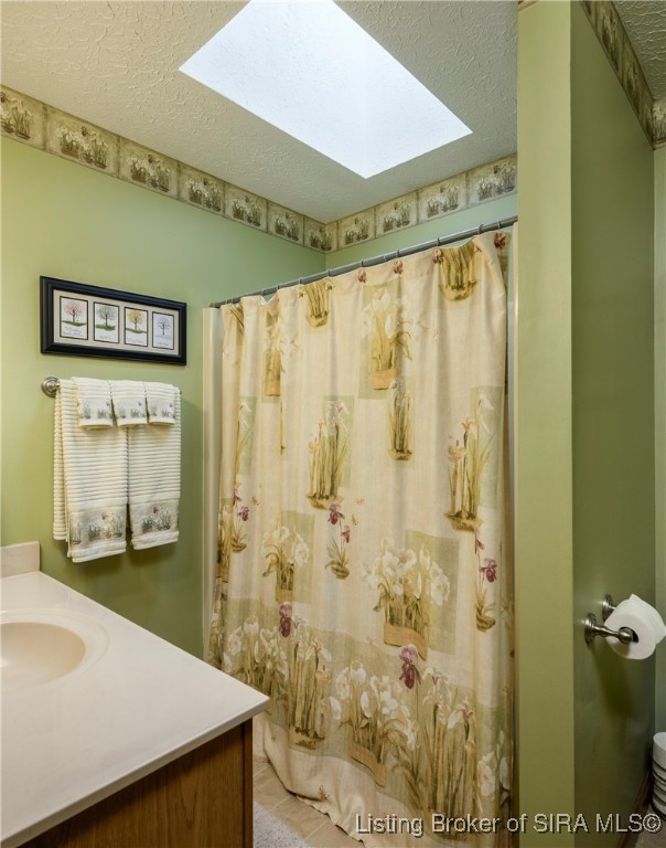 6415 Meadow Oak Drive