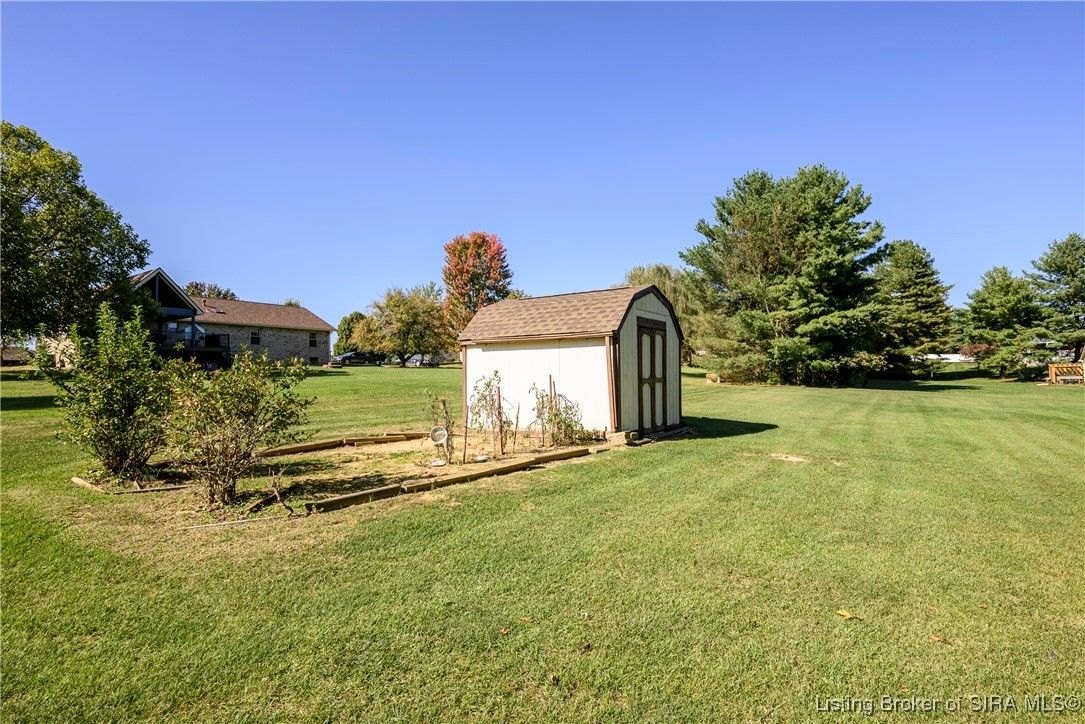 6415 Meadow Oak Drive