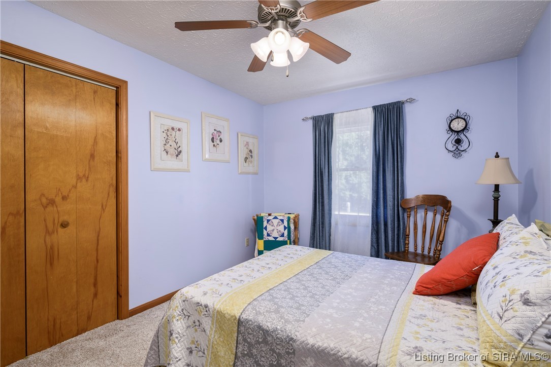 6415 Meadow Oak Drive