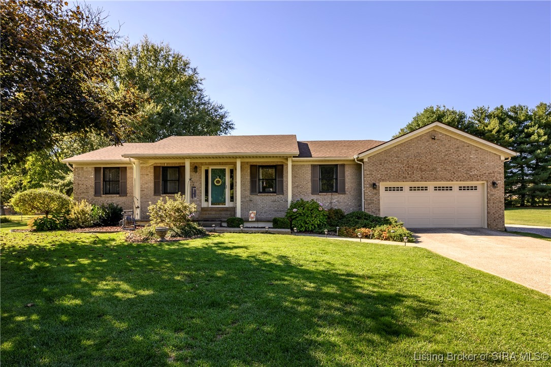 6415 Meadow Oak Drive