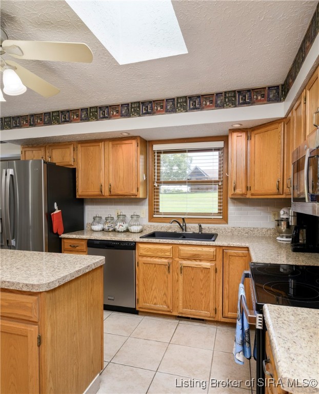 6415 Meadow Oak Drive