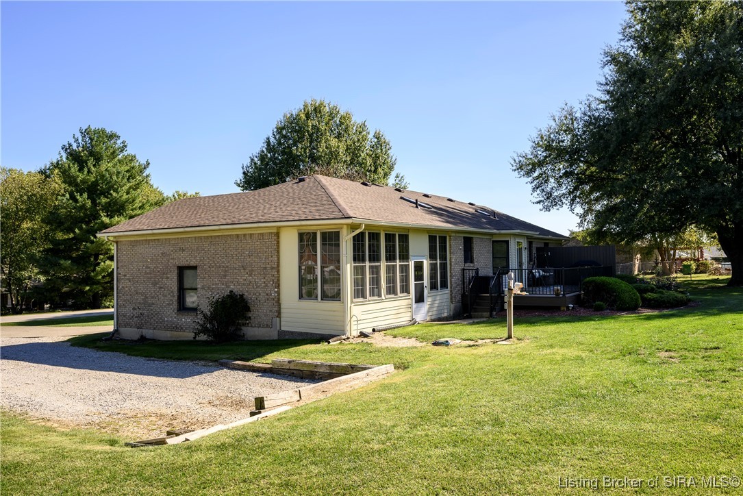 6415 Meadow Oak Drive