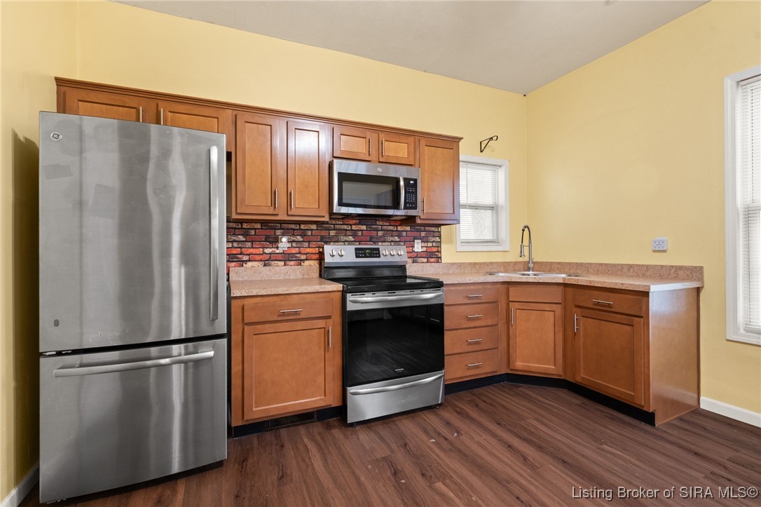 14555 Old Highway 111 SE