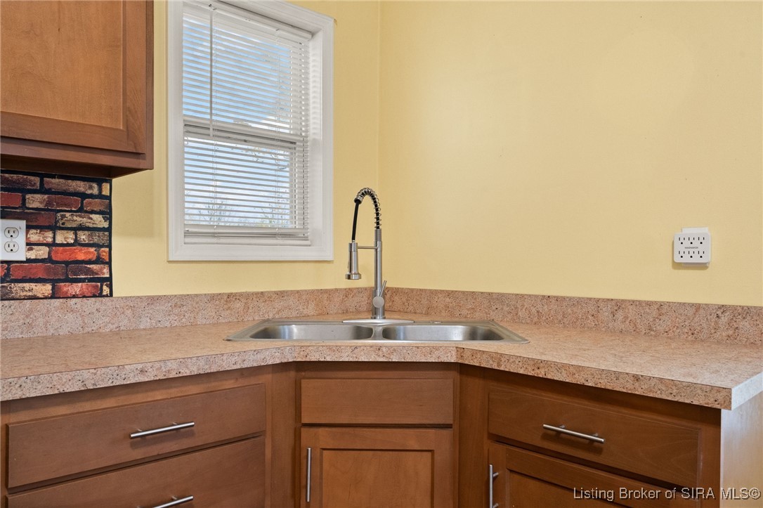 14555 Old Highway 111 SE