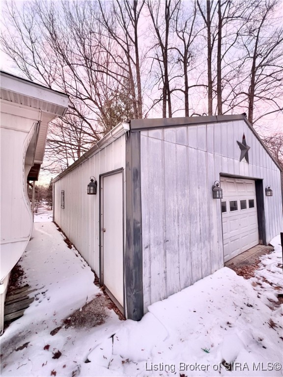 5623 S County Road 640 E