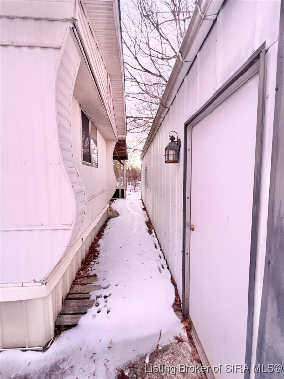 5623 S County Road 640 E