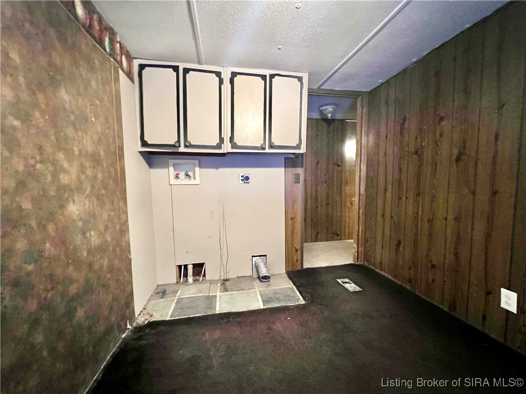 5623 S County Road 640 E