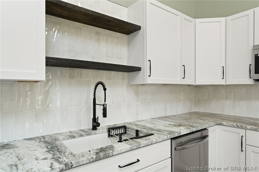 3015 Creek Ridge Drive