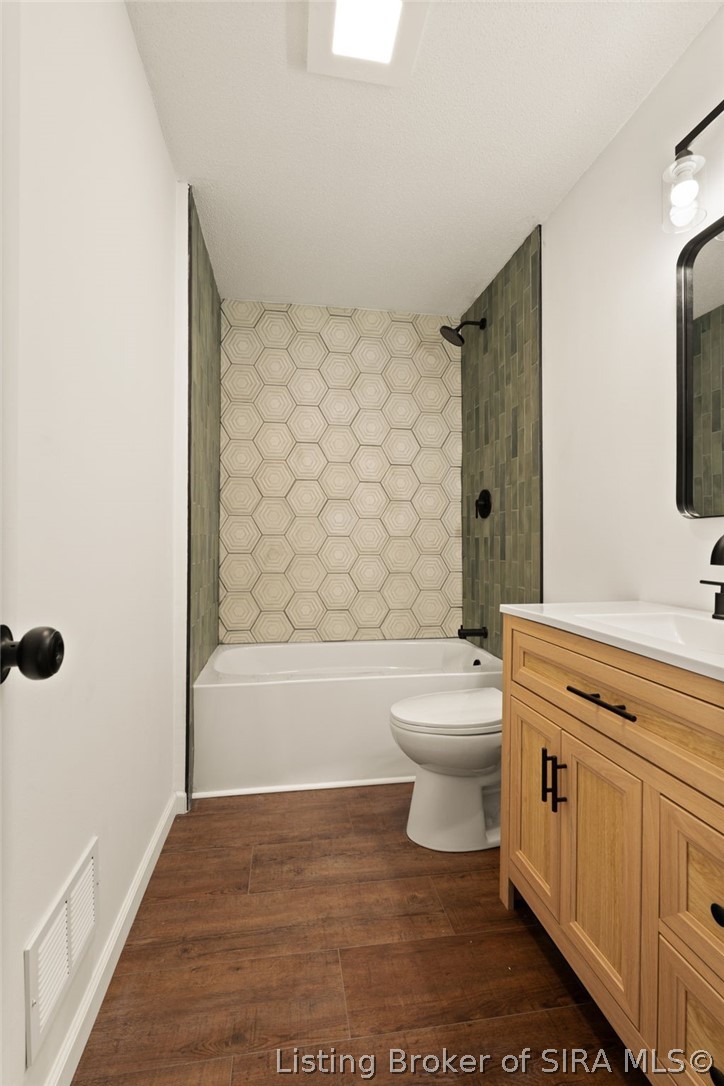 3015 Creek Ridge Drive