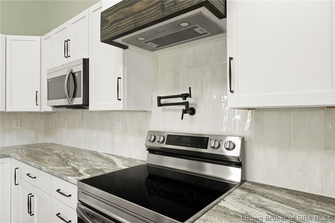 3015 Creek Ridge Drive