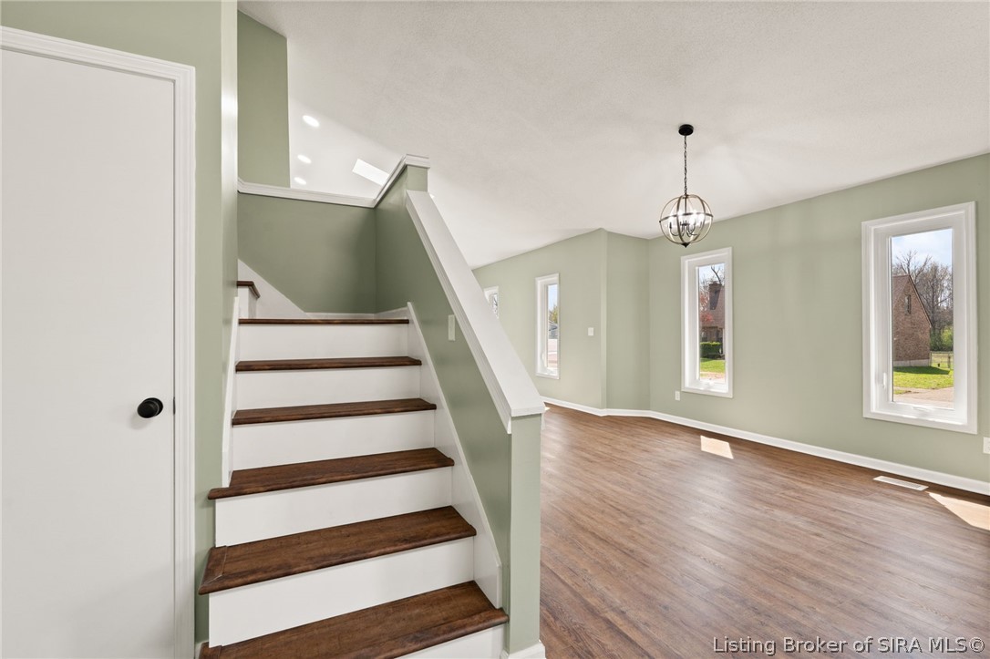 3015 Creek Ridge Drive