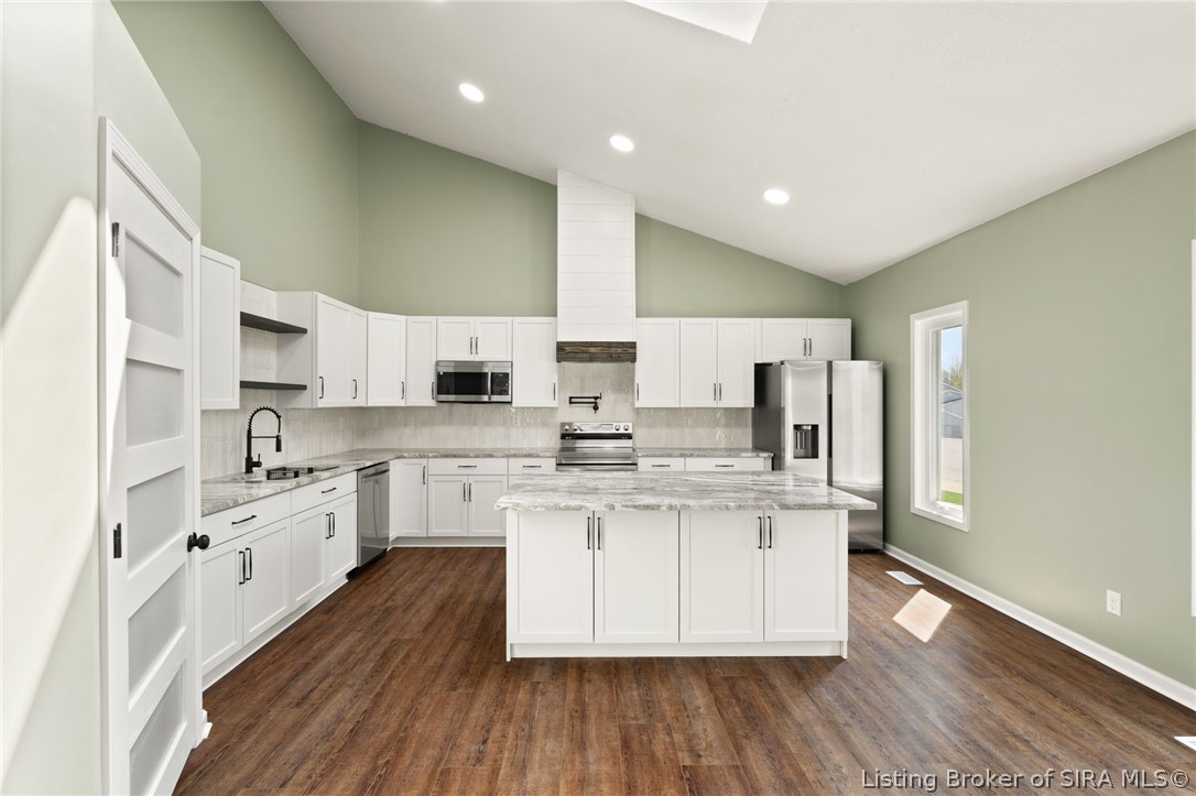 3015 Creek Ridge Drive