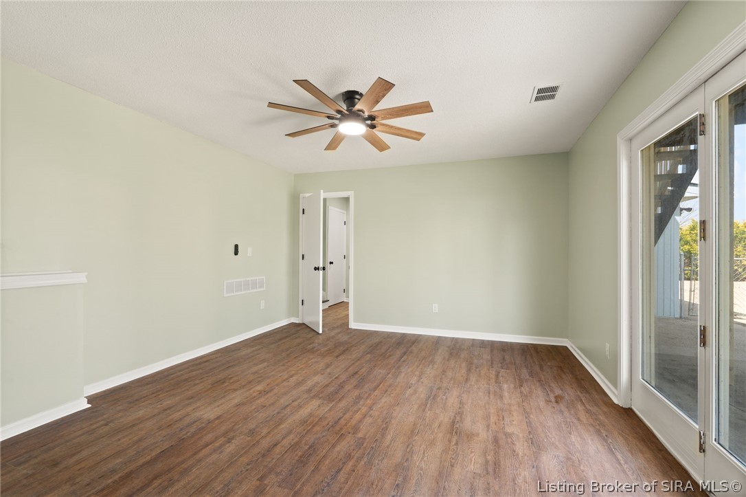 3015 Creek Ridge Drive