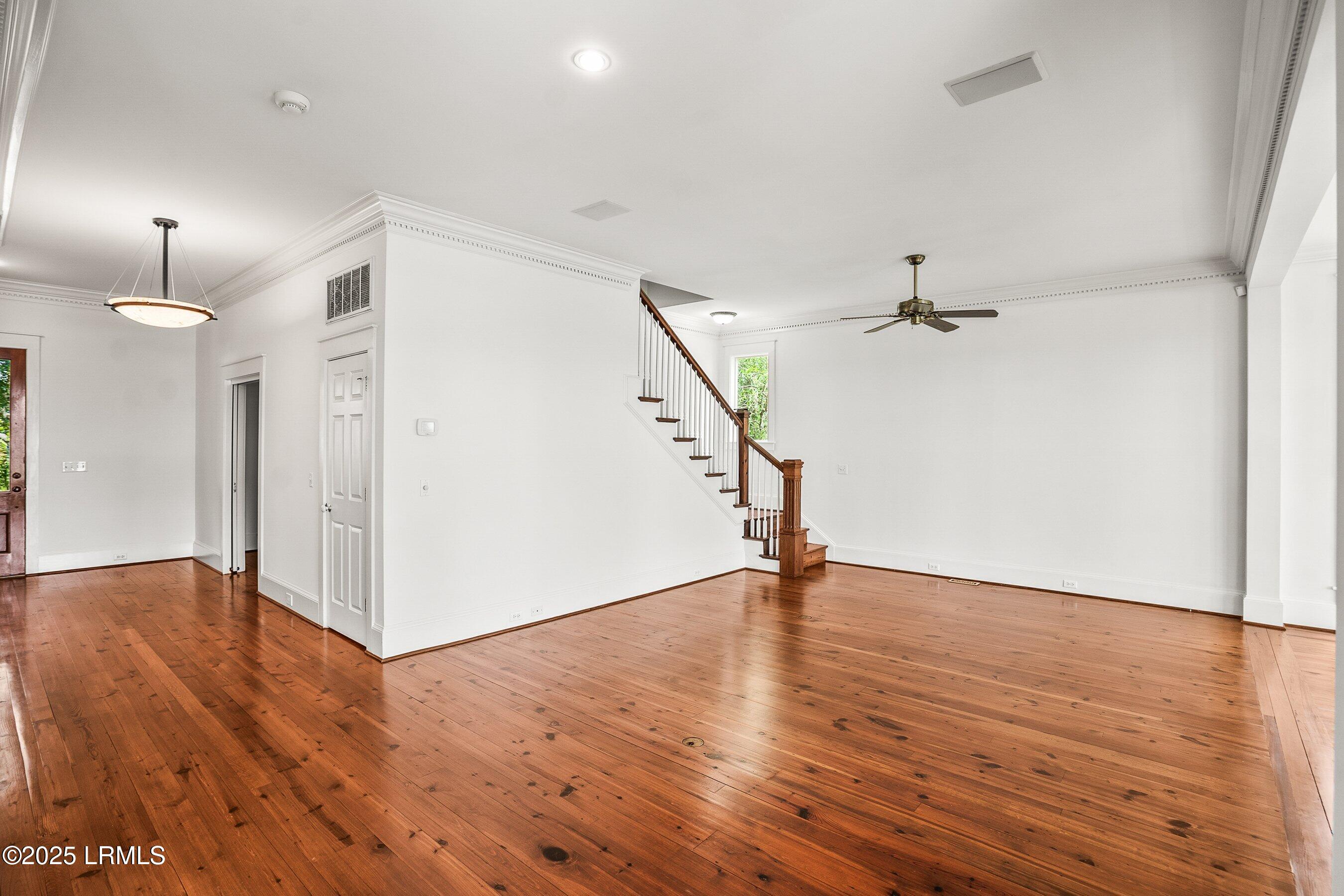 52 Sheffield Avenue