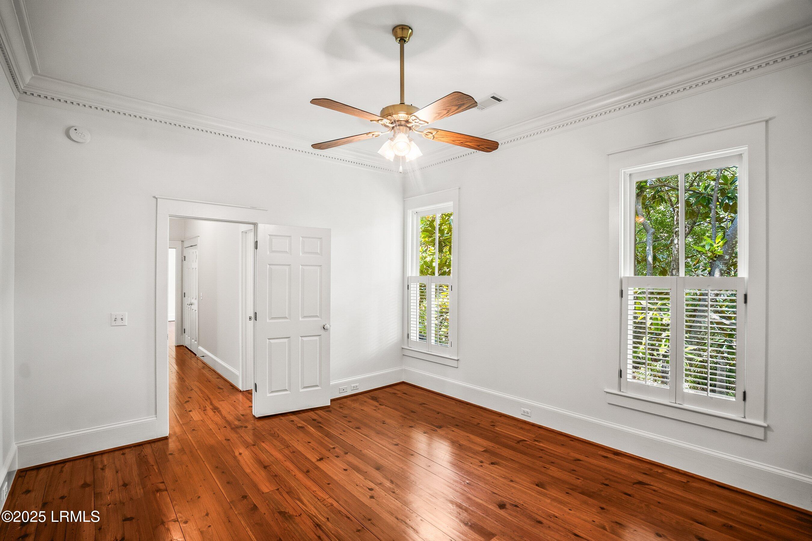 52 Sheffield Avenue