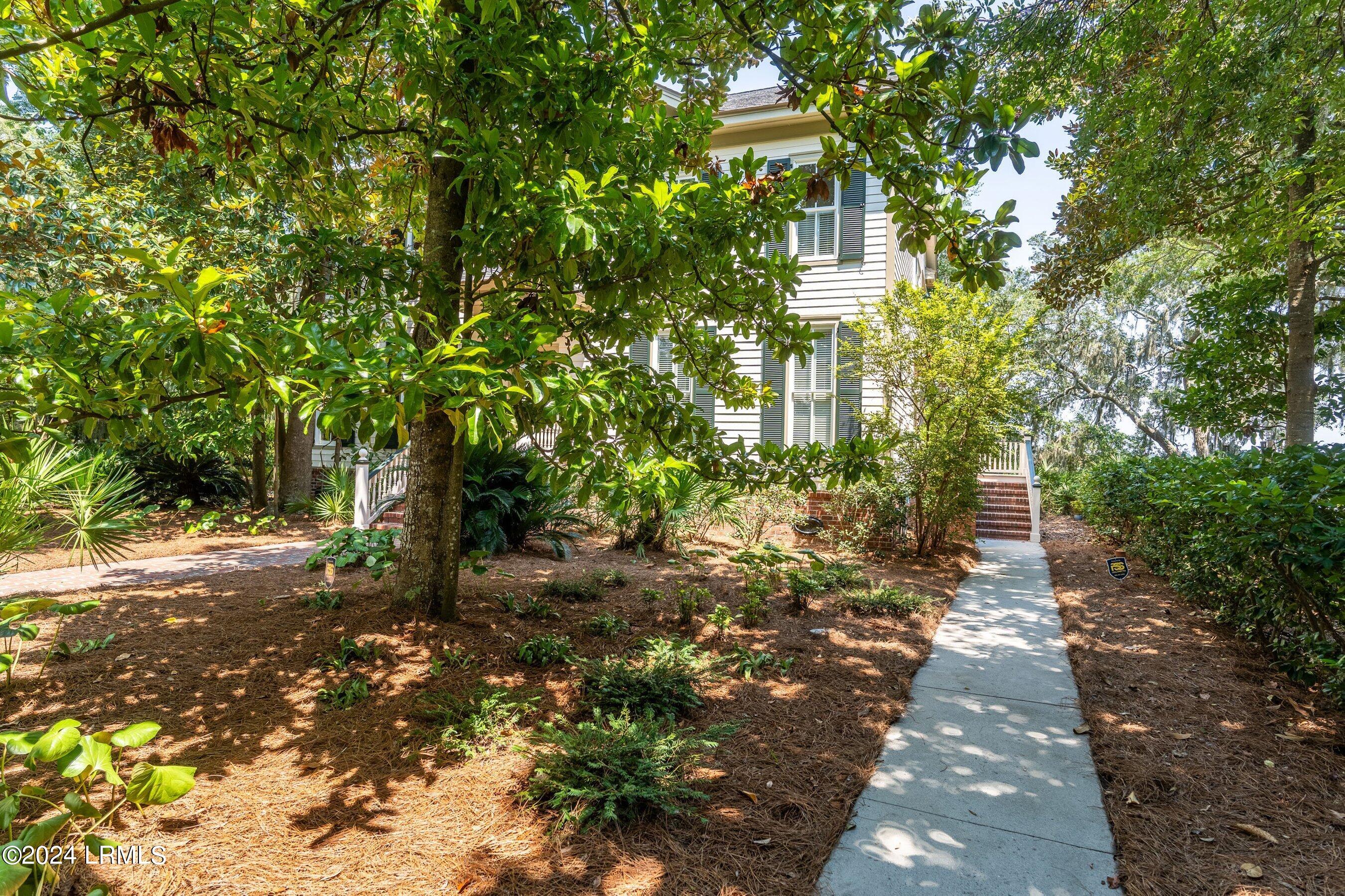 52 Sheffield Avenue