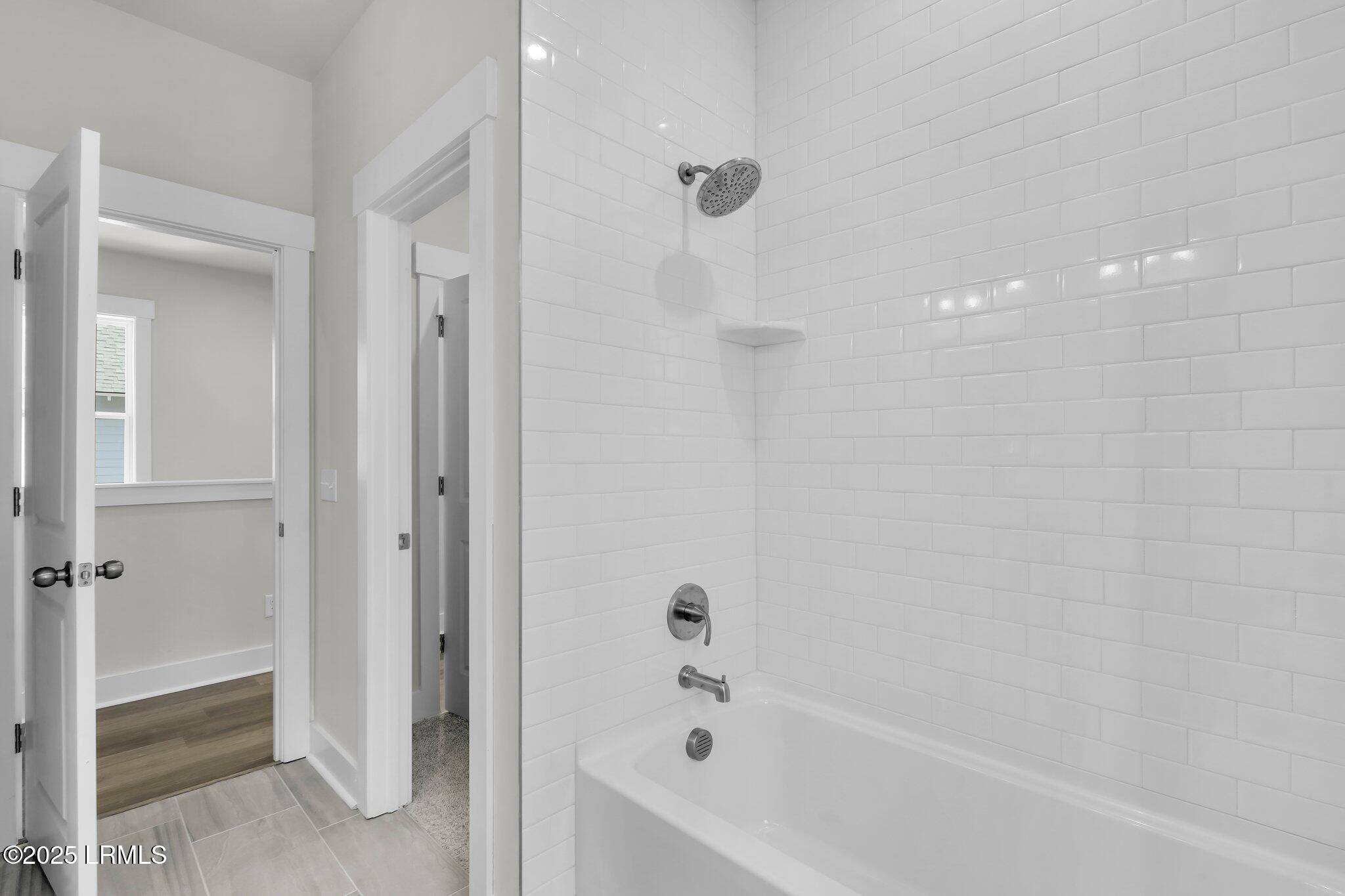 34 Pondhawk Road