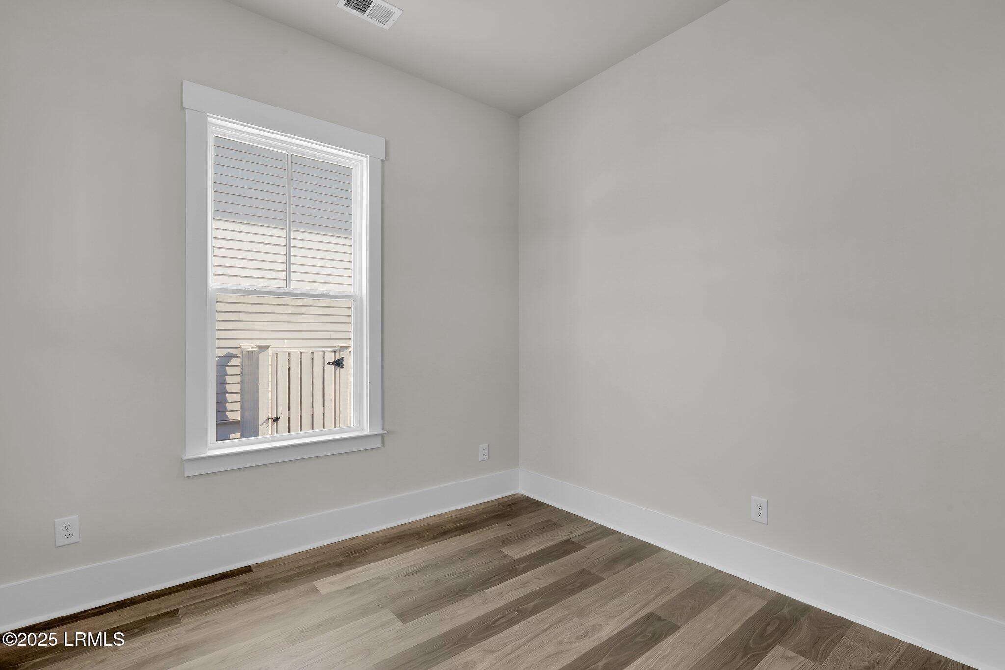 34 Pondhawk Road