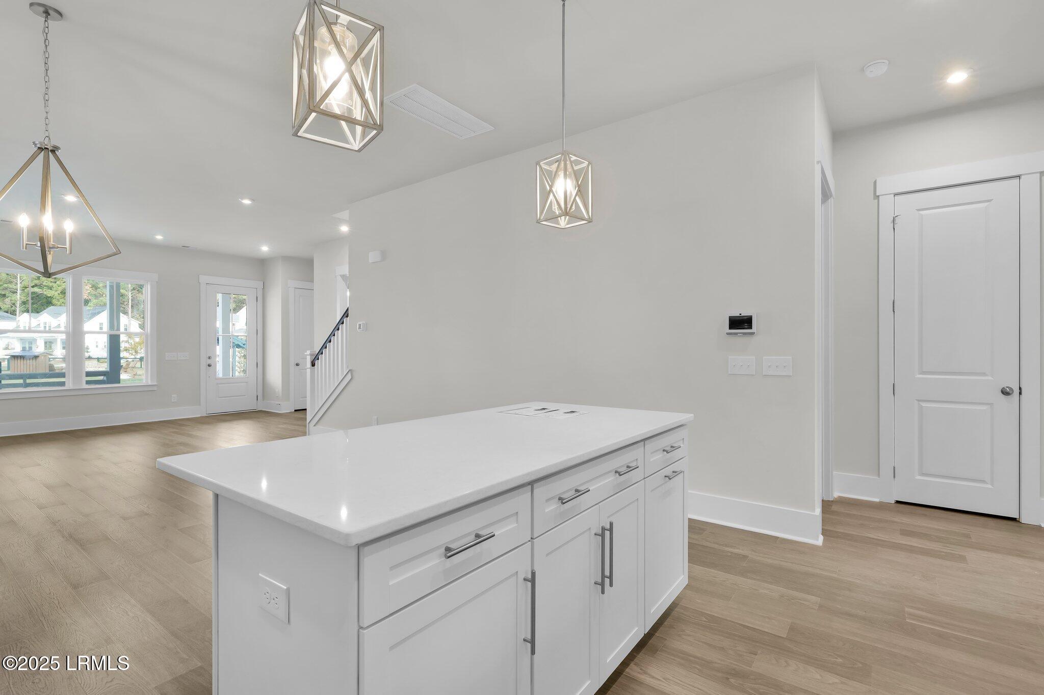 34 Pondhawk Road