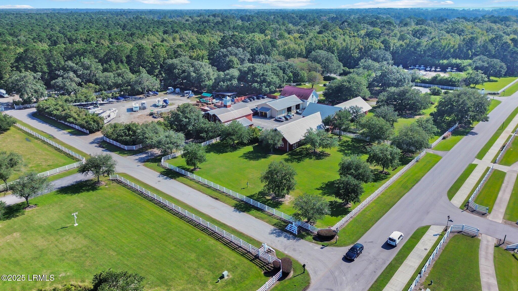 34 Pondhawk Road